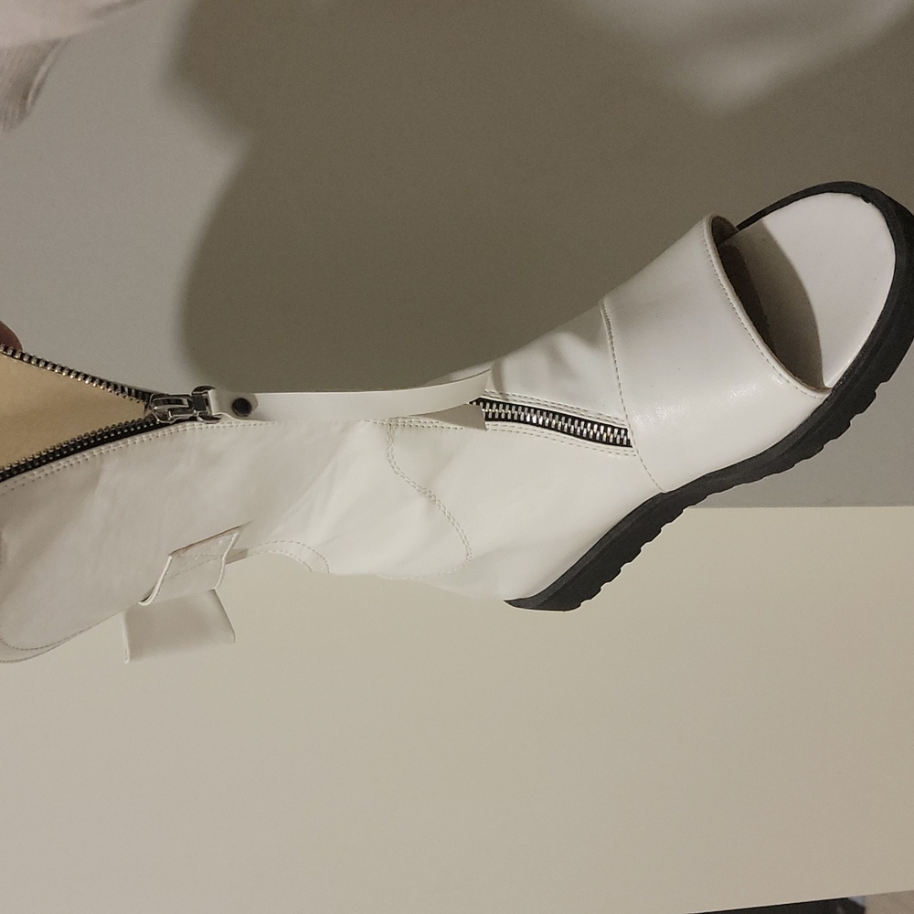 Shoes - Picture 3 of 3